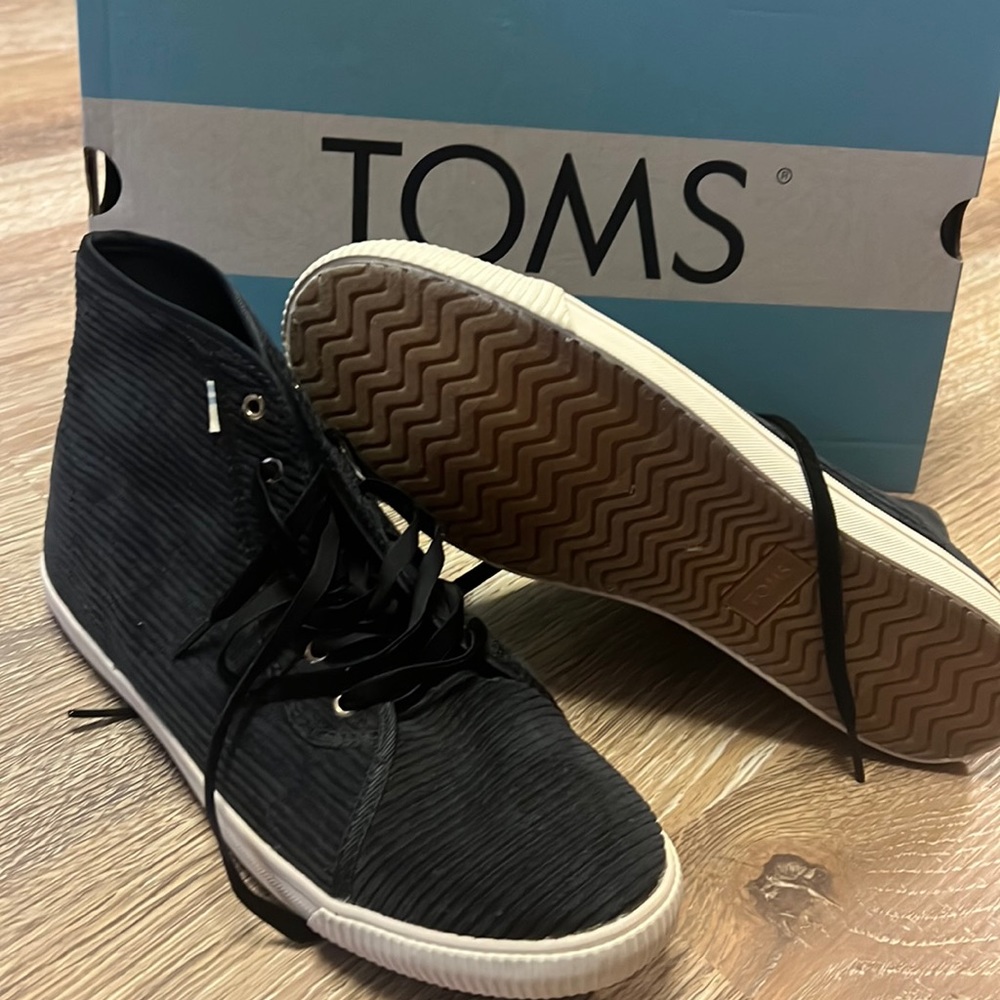 Tom’s high tops